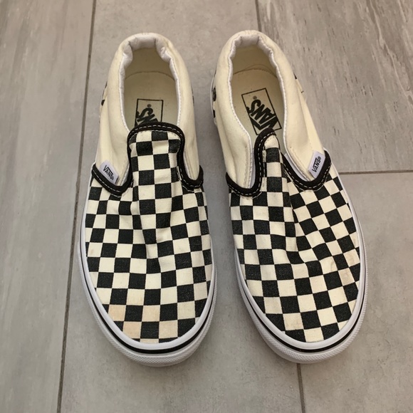 black and white checkered vans size 3